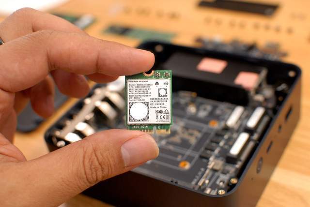 下班随手带走的电脑?新风尚的一体式轻办公主机零刻EQ13了解一下