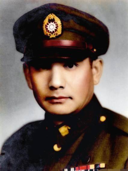 由团长变囚犯,后来上司被枪毙,他又由副手转正职_廖龄奇_张灵甫