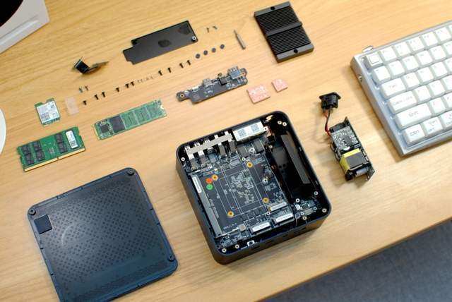 下班随手带走的电脑?新风尚的一体式轻办公主机零刻EQ13了解一下