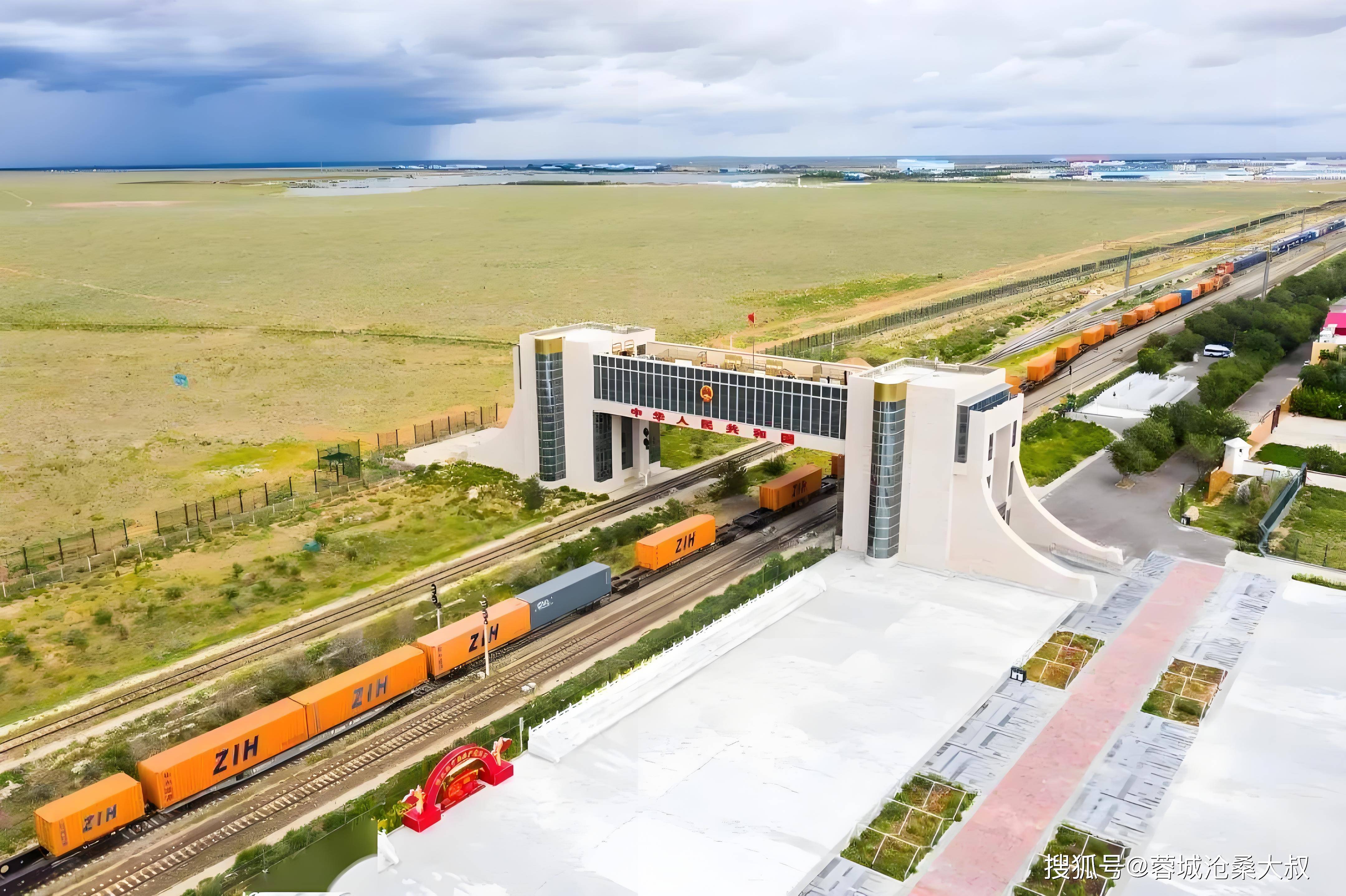 蒙古建成中国标准轨距铁路,为何中吉乌铁路却用宽轨?