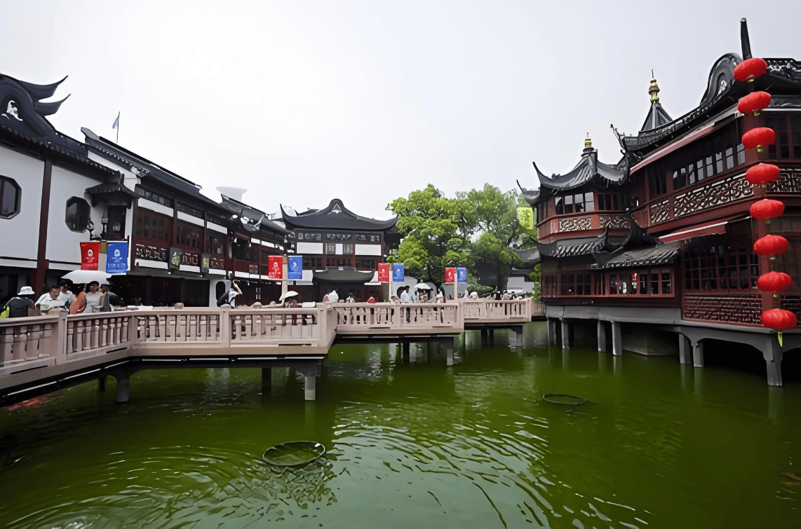 上海起名大师谢咏,上海最著名的景点有哪些