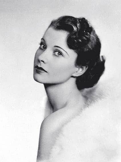 五官立体,美艳无比,可惜53岁就香消玉殒_丈夫_时候_郝思嘉