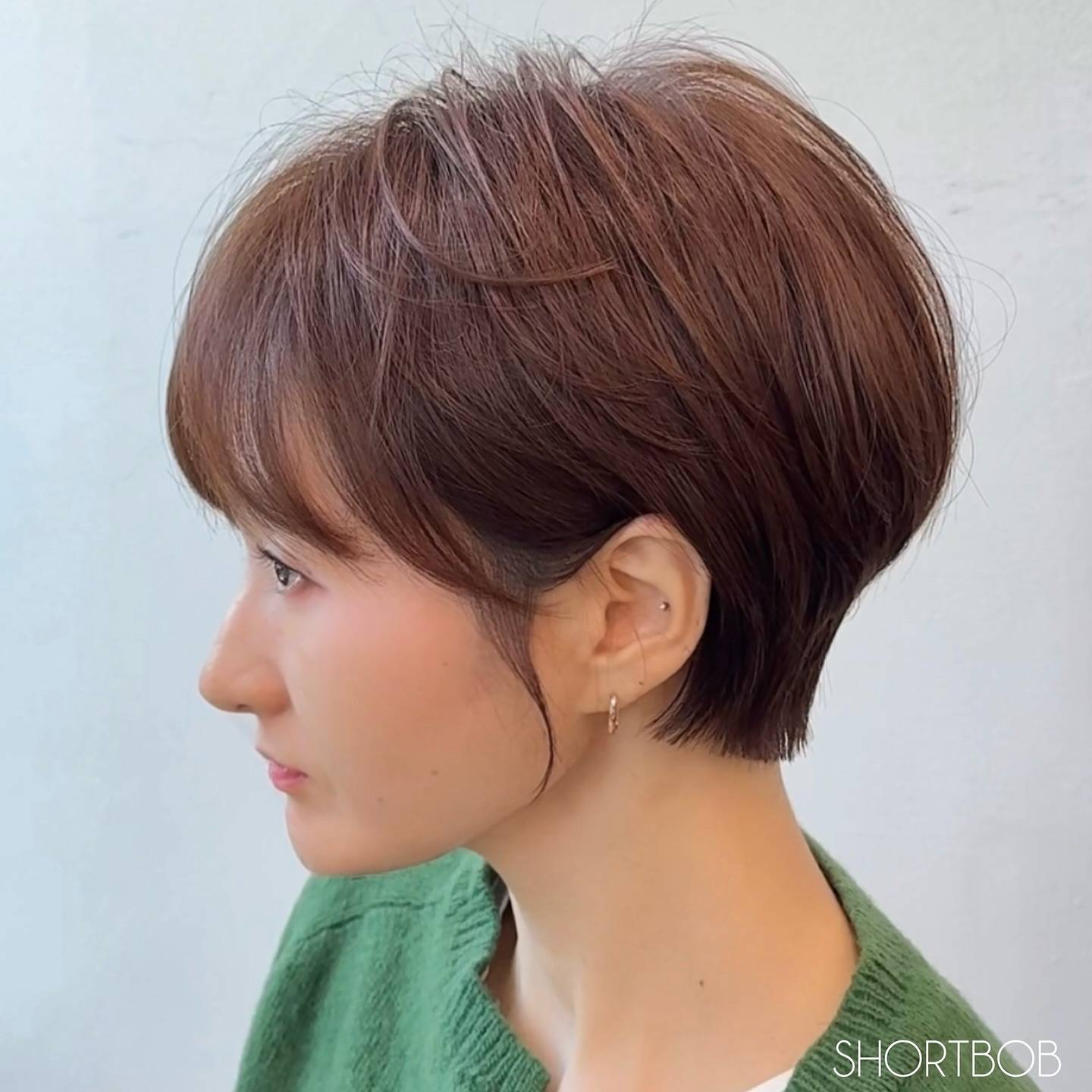 最火立体短发来了，饱满后脑勺可挂耳，很适合头型扁平的女士_搜狐网, image size:1440x1440