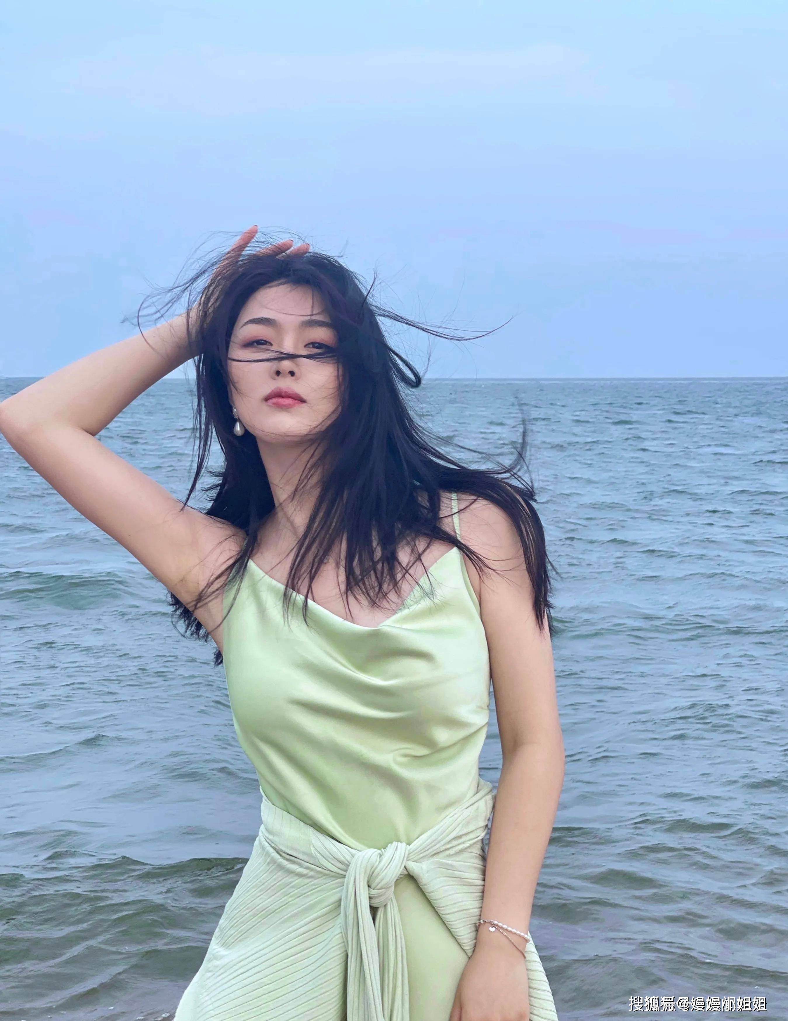 余薇薇,这身材究竟谁顶得住嘛