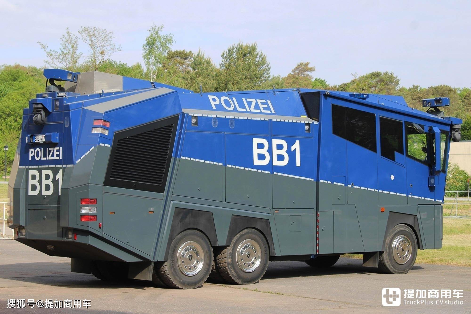 造型如外星产物,带你看德国警察的防暴水炮车,配置真是强悍