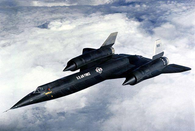 美国u2"黑寡妇"侦察机,在高空侦察时,被苏联落后的导弹击落了