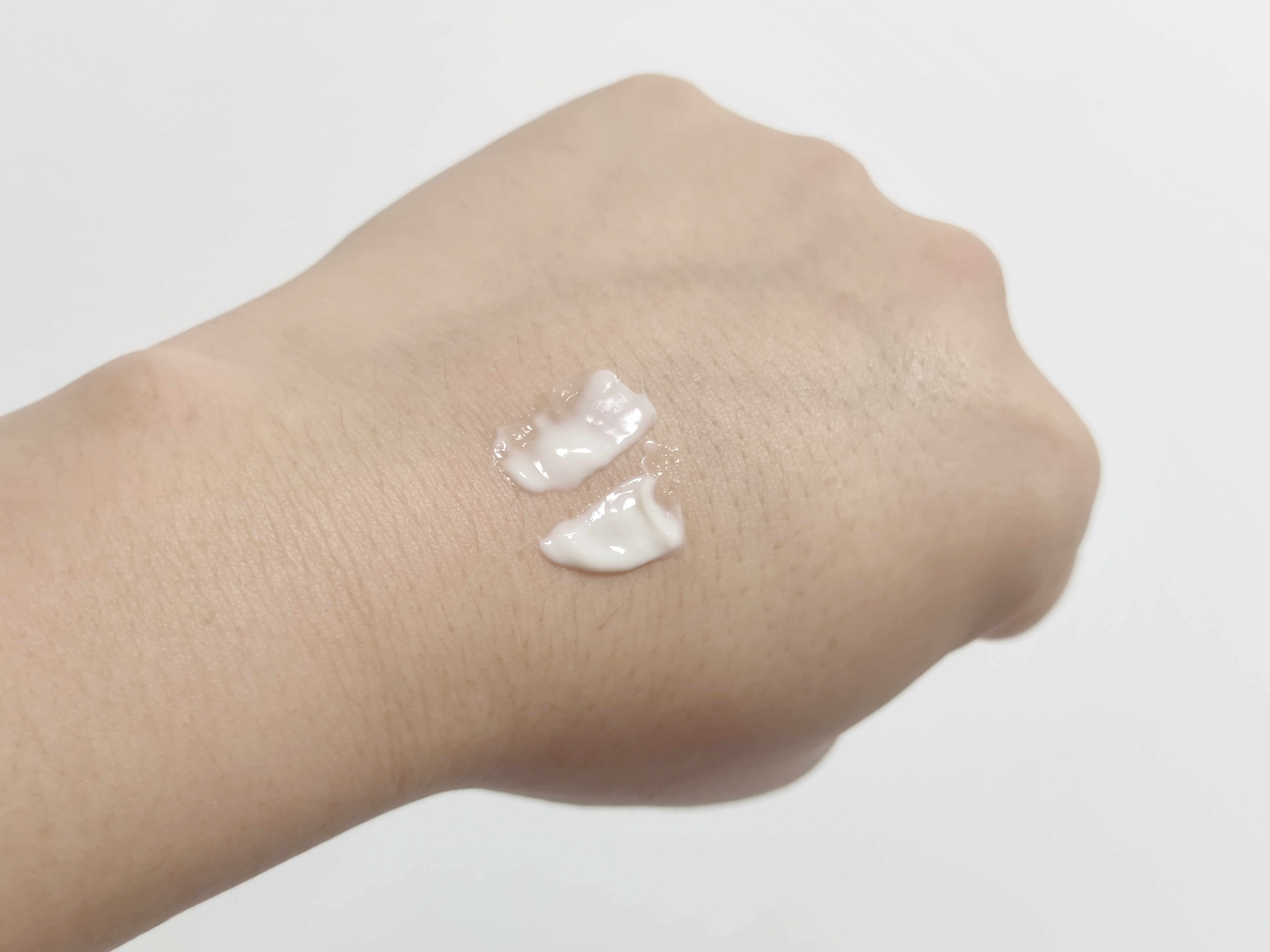 赫徕抗衰面霜测评:解锁肌肤年轻密码,淡纹紧致功效千元内最强