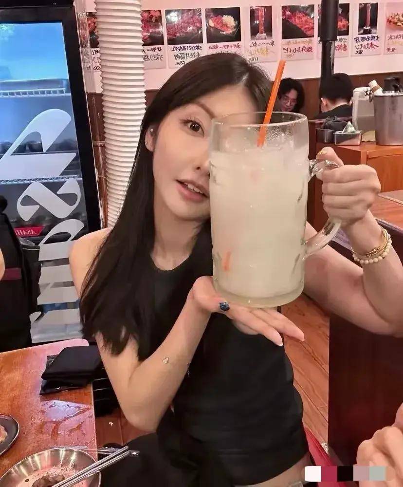 王思聪前女友豆得儿,给炸出来发声明,分手几百年还拖出来鞭尸