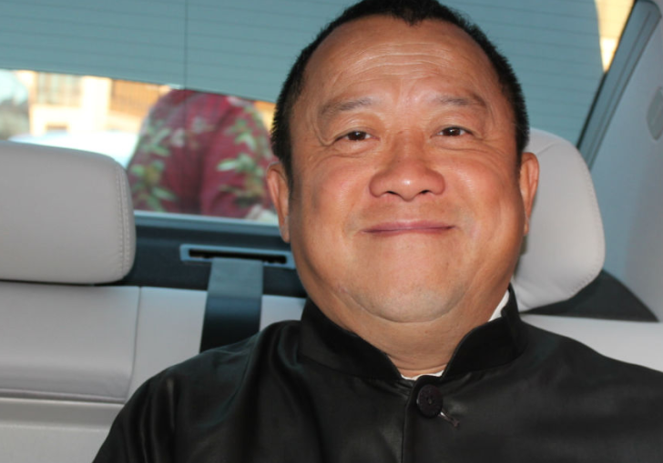 继蓝洁瑛事件后,曾志伟微博发生日动态,网友的评论却分成两派