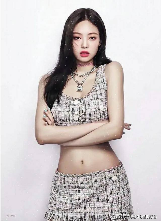 岁金珍妮惊艳登场,写真美不胜收,女神魅力四射!