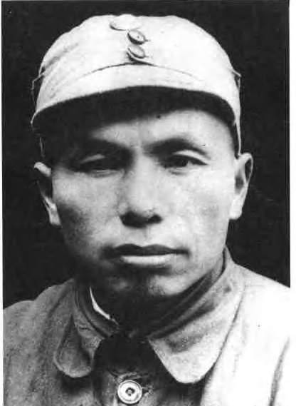 红七军的历史沿革及不同时期主官情况_团团长_龚楚_参谋长