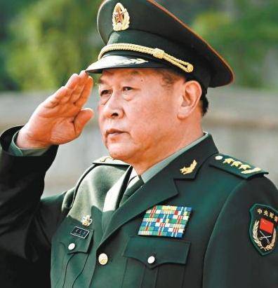 对越反击战:他18岁入伍,参战8天退敌扭转战局,后任国防部长!