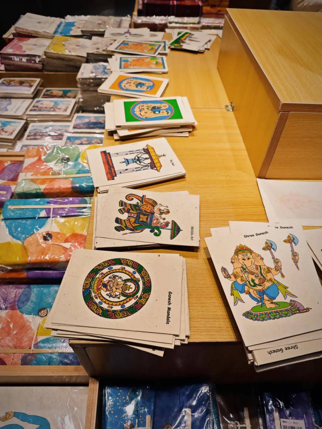 怎么样,是不是被狼毒草的"双面人生"和狼毒纸的神奇魅力所吸引了呢?