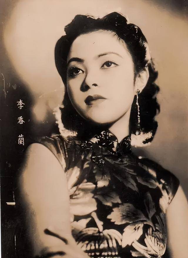 歌星李香兰担当汉奸,判处死刑前爆出一秘密,当庭无罪释放