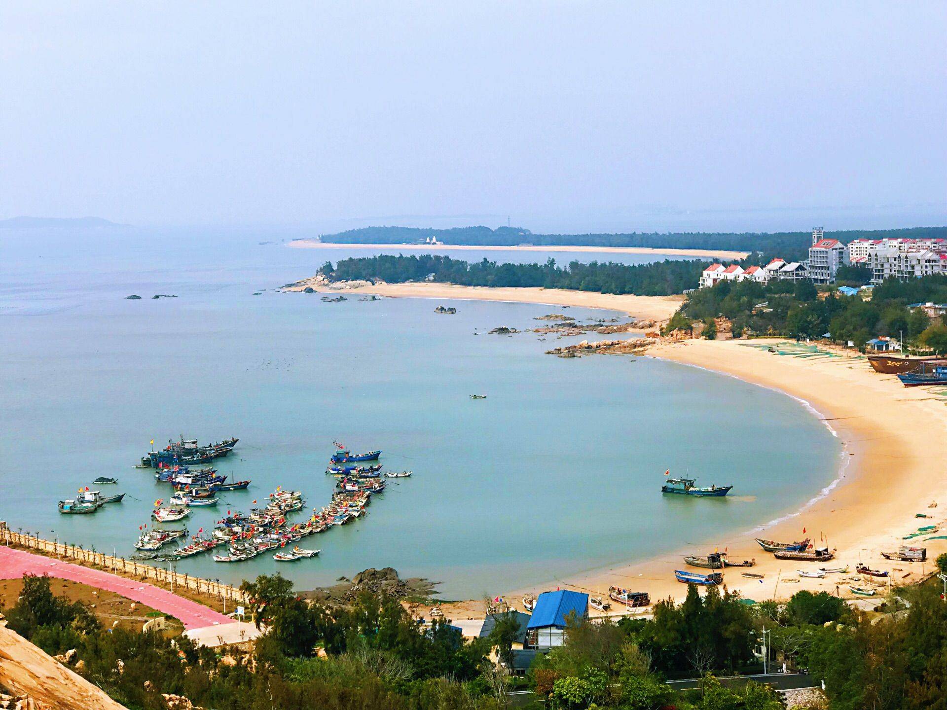 湄洲岛风光游:沙滩,阳光与海浪的浪漫邂逅_游客_文化_旅游