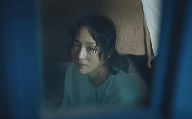 黄明昊以及戏骨金士杰都发挥出了百分百的演技,让角色群像更加鲜明