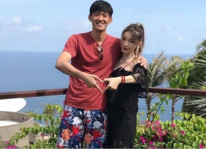 上港太太团,张琳芃妻子老师,徐新模特,颜骏凌白富美,武磊意外