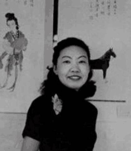 之后的罗清媛一直病病歪歪,李墨云也仗着被宠爱恃