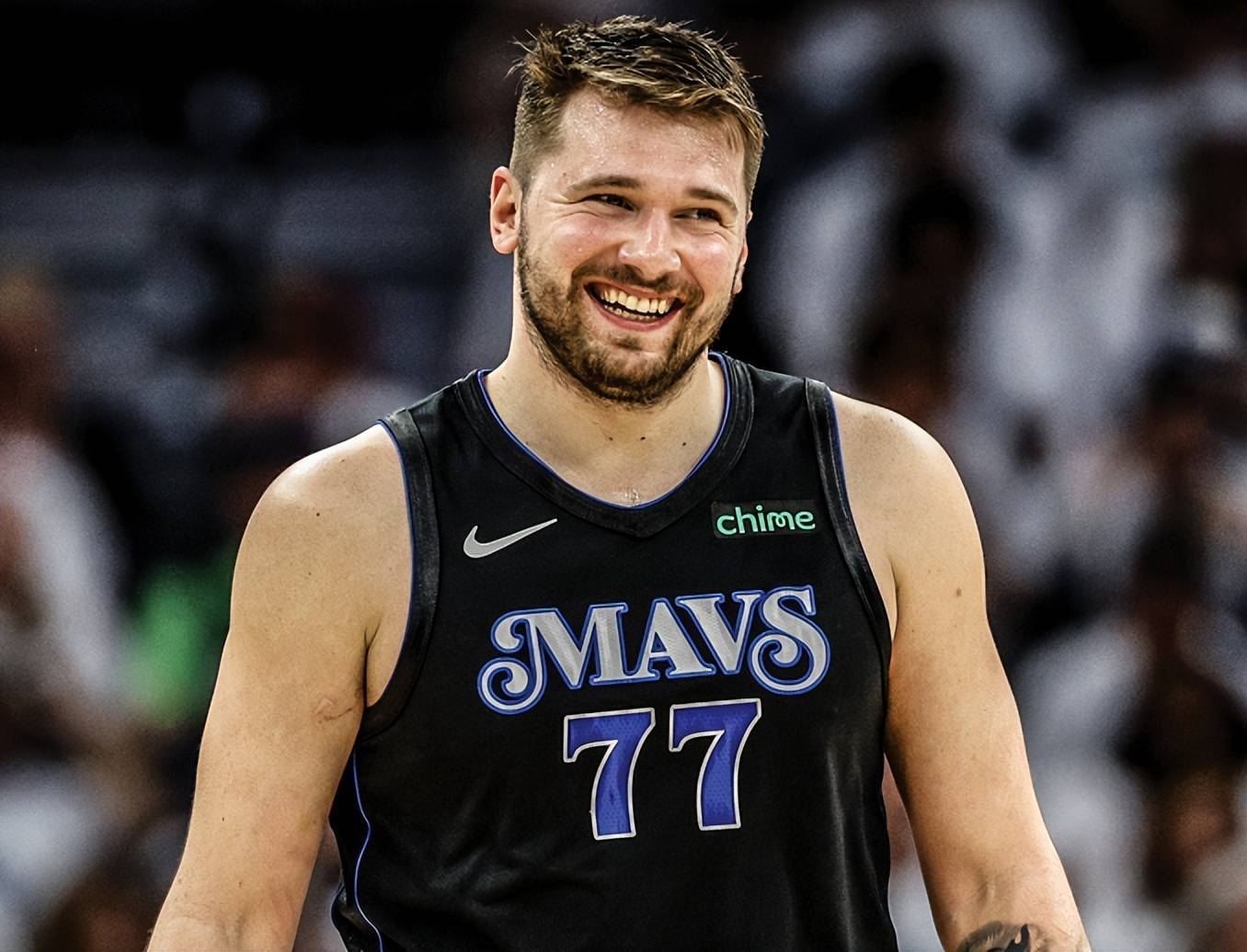 五年215亿重返独行侠东契奇成联盟第一彻底征服了所有人