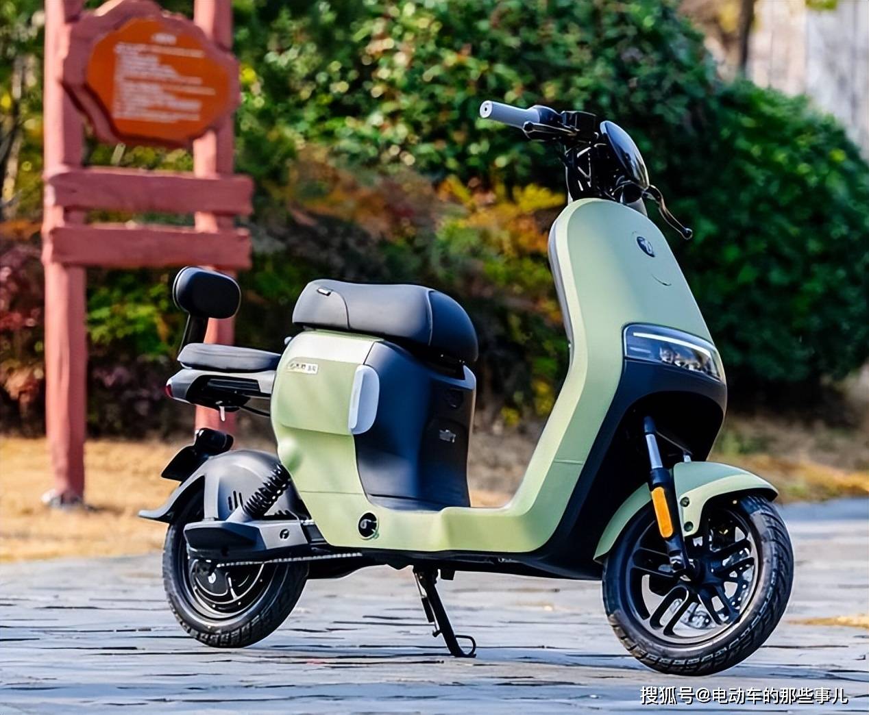 九号,小牛都有过万元的车型,为什么雅迪,爱玛没有?有3个原因