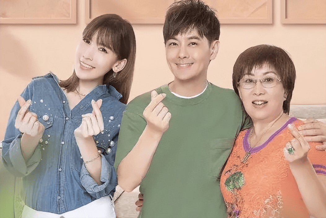 林志颖一家五口出国游被偶遇,真人又胖又显老,kimi身高超爸爸