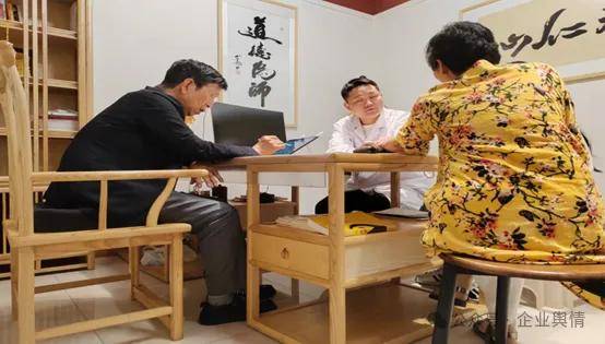 男子诊所突发心脏病离世:家属质疑延误抢救时间且不当操作(图12)