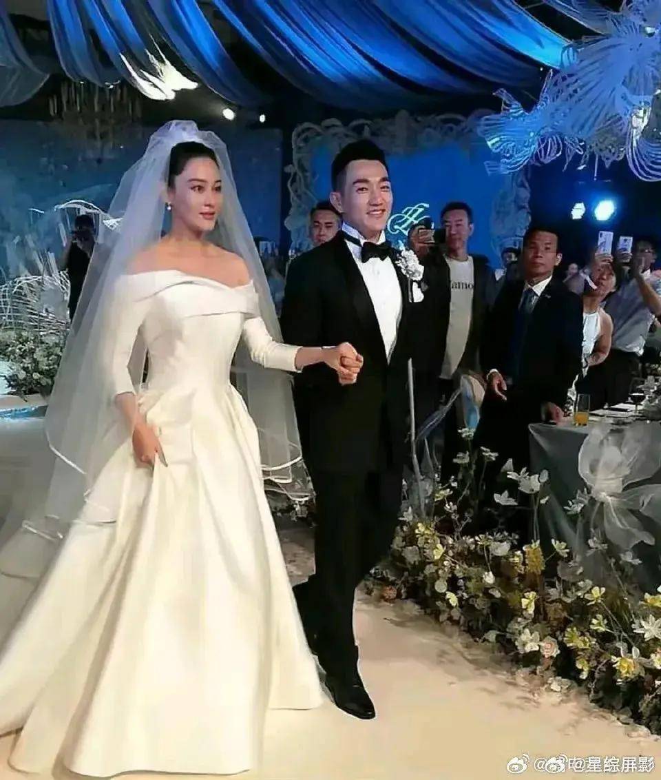 "张馨予冲浪辟谣,这波操作飞起,网友直呼:陪老婆咋还成错了?