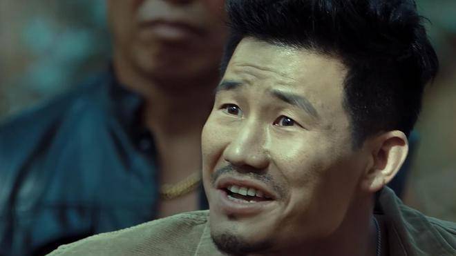 嘎子800万新片上映就翻车,观众痛骂:直接露肉就行_电影_谢孟伟_什么