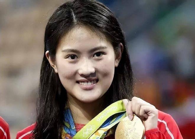 "跳水皇后"陈若琳:3岁被父母抛弃,20岁拿下22个世界冠军_比赛_叔叔_奥