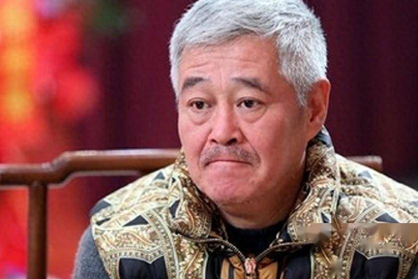 1天内2位名人离世,一人是赵本山首徒,一人是春晚导演_袁德旺_翟波