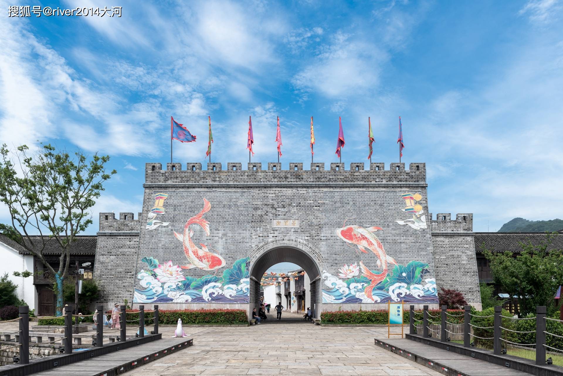 石浦渔港古城距离酒店也不过十几分钟车程,逛一逛石浦老街,感受这座