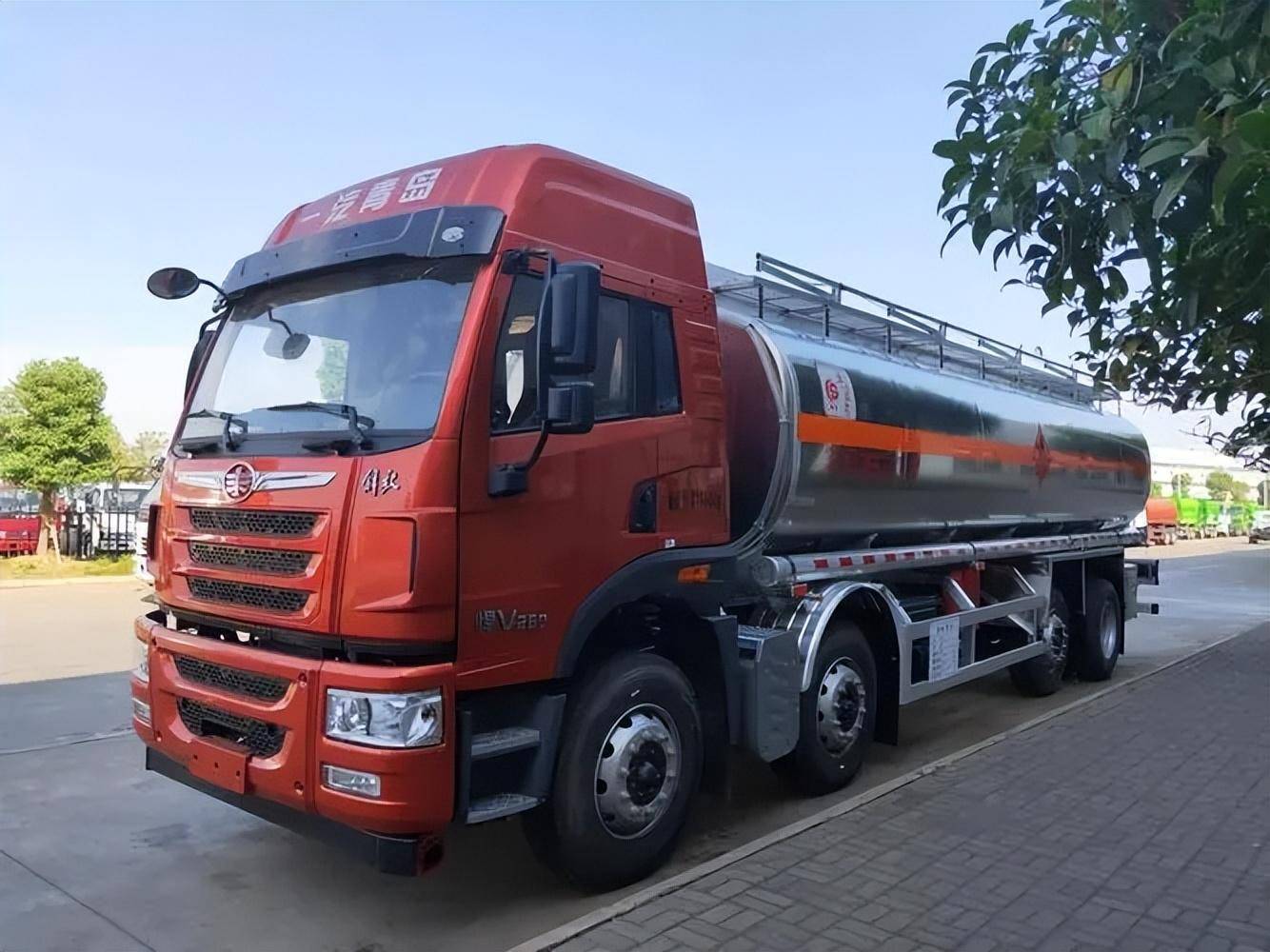 食用油和化工液体运输混用,我们何时才能吃得安心放心?