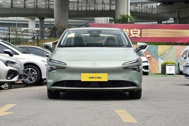 埃安aion s max新增入门版车型上市,价格下调1万元,售价12.99万元