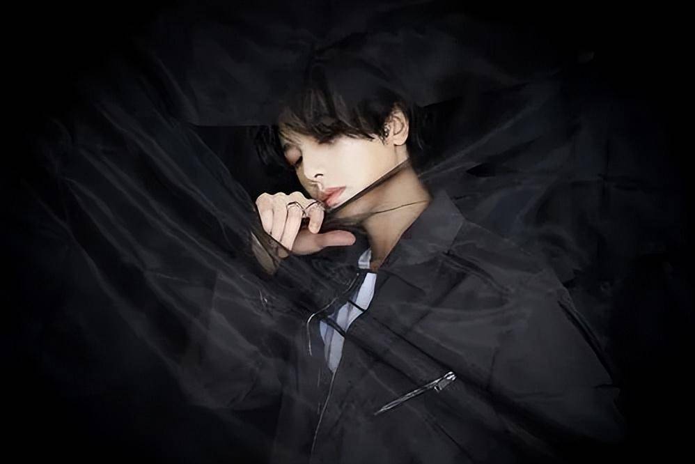 为什么华晨宇被誉为华语乐坛唯一的世界级歌手?