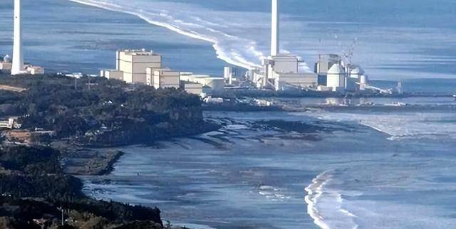 据了解,这些矿泉水中,有机氟化物浓度最高达到日本自来水暂定标准(50