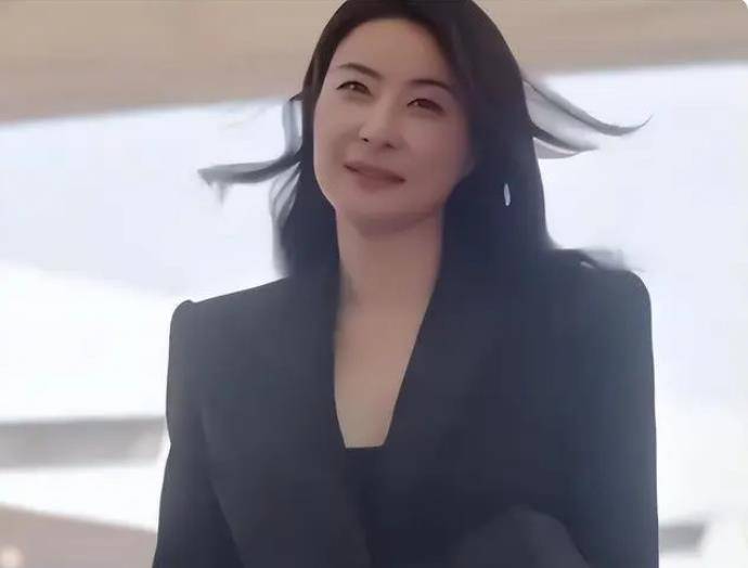 恭喜跳水队,郭晶晶升官,亮相巴黎新岗位,周继红期待