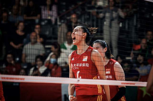 洗心涤虑再出发——巴黎奥运会中国女排遗珠之五_袁心玥_杨涵玉_进攻