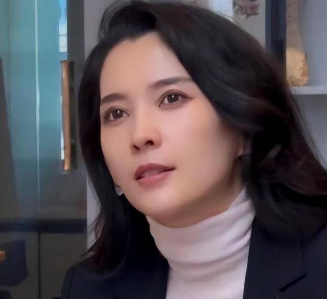 汪峰新女友和前夫昔日合照曝光，大量私人生活照片公开-汪峰的女朋友叫什么名字