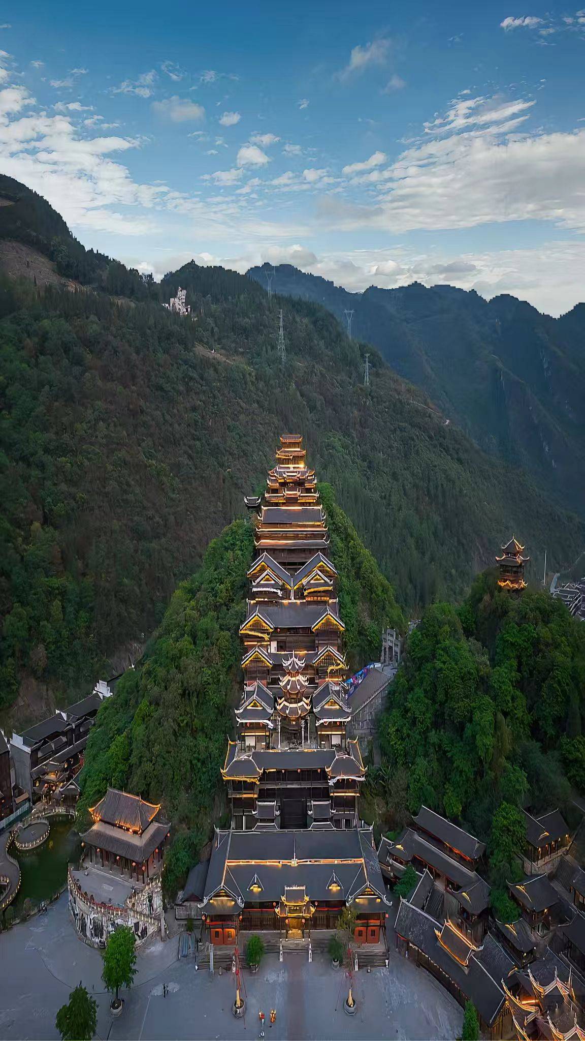 重庆游玩地方有哪些,重庆景点路线 跟团费用