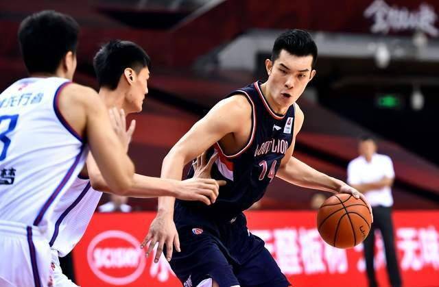 山东新帅到位展开大清洗!9人离队辽宁旧将想回家,杨鸣无情拒绝