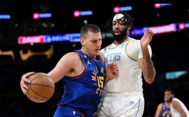 原创            浓眉彰显DPOY实力，约基奇盛赞并挑战美国男篮教练组-约基奇单打集锦