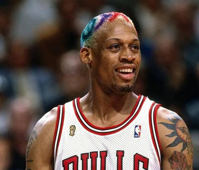 不仅仅得分,罗德曼专注抢篮板,乔丹主导得分