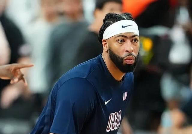 原创            浓眉彰显DPOY实力，约基奇盛赞并挑战美国男篮教练组-约基奇单打集锦