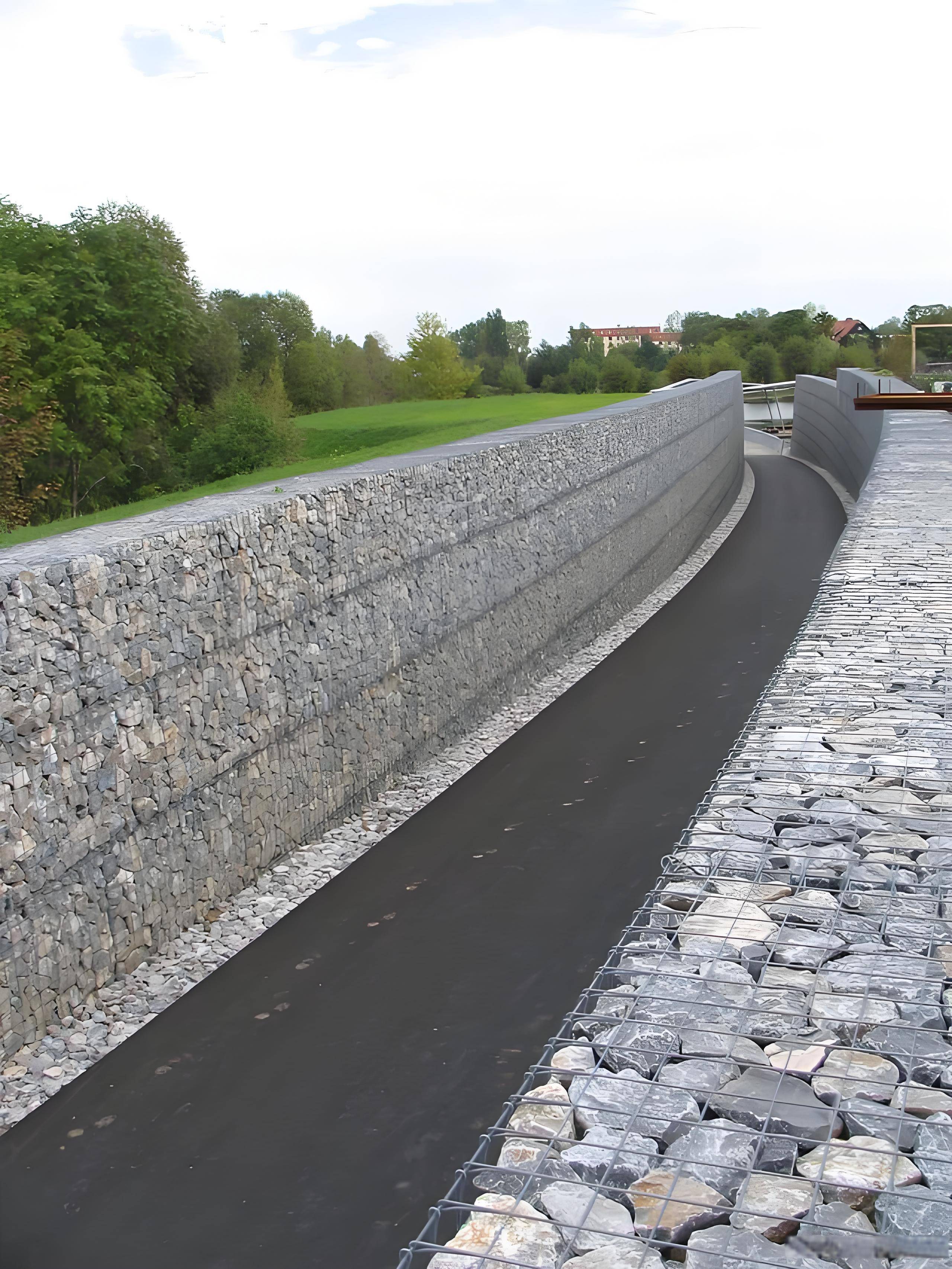 浅谈挡土墙施工技术01