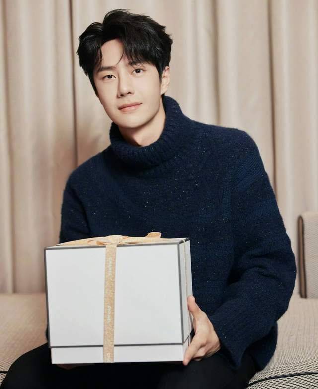 王一博"代言"莆田鞋?乐华娱乐火速辟谣,真相大揭秘!