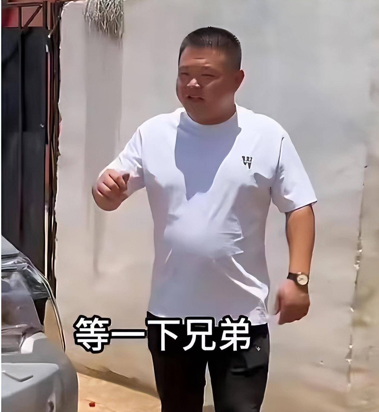 回顾:36岁小伙娶19岁非洲美女,婆婆笑得合不拢嘴