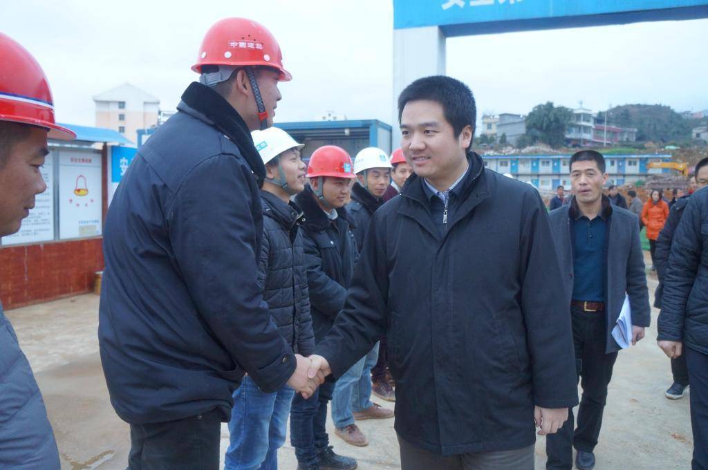 14年,80后县长让王健林把利润全留在丹寨县,后来他的仕途如何?