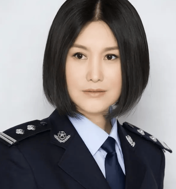 同样穿"警服",把孙俪刘涛和马伊琍等女星放一起看,差别出来了