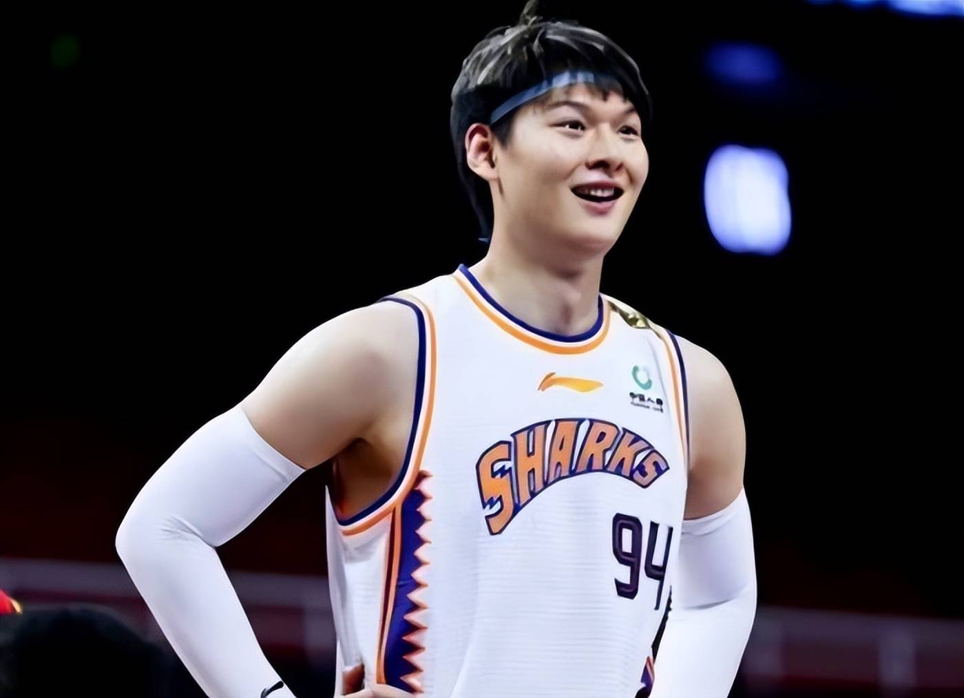 怪不得中国男篮每况愈下!王哲林一天训练量曝光,还不如业余球员