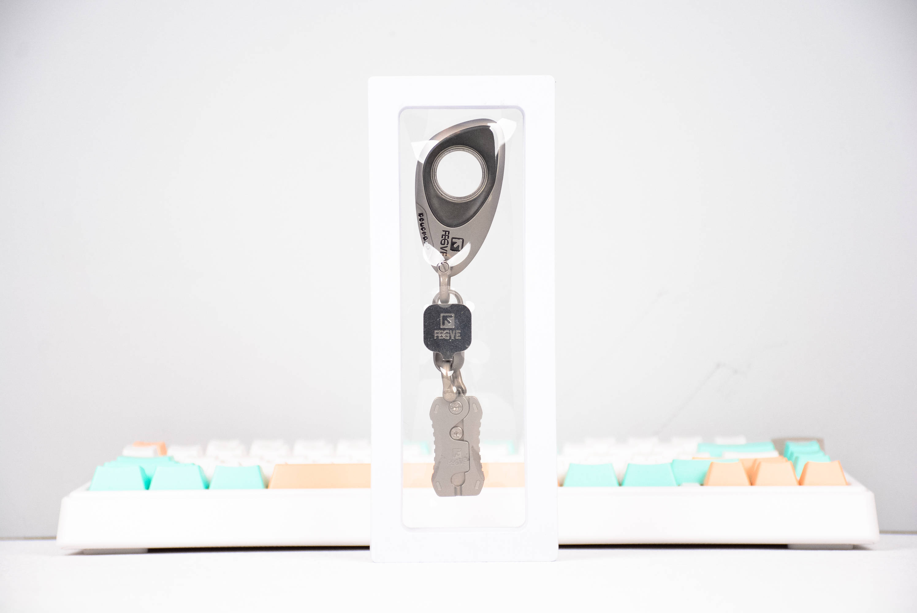 真正属于男人的edc:无限旋转超解压,费戈钛合金旋转钥匙扣评测